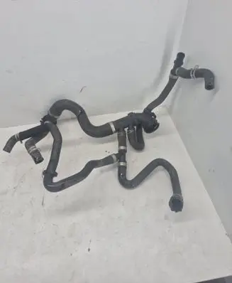 Engine coolant pipe/hose