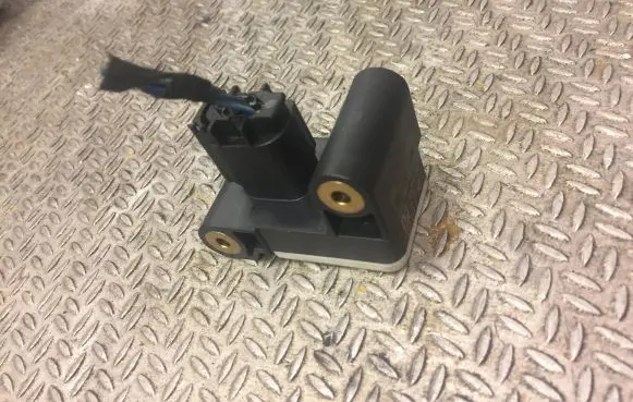 BMW 1 E81 E87 Airbag deployment crash/impact sensor 6911003
