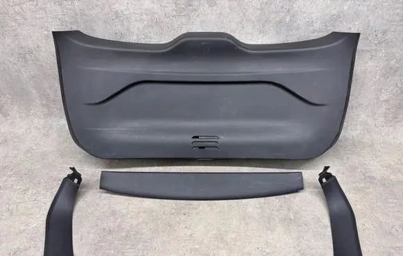 Renault Koleos II Other trunk/boot trim element T24700-ZG000