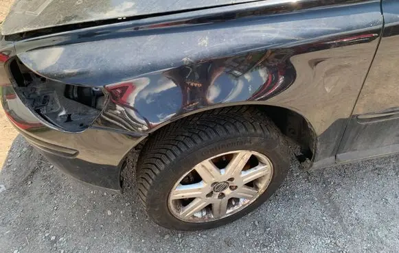 Volvo S40 Fender 