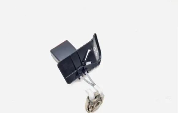 Audi A6 S6 C5 4B Front seatbelt buckle 4B0857740A