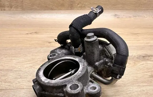 Renault Trafic III (X82) Throttle body valve 161A05894R