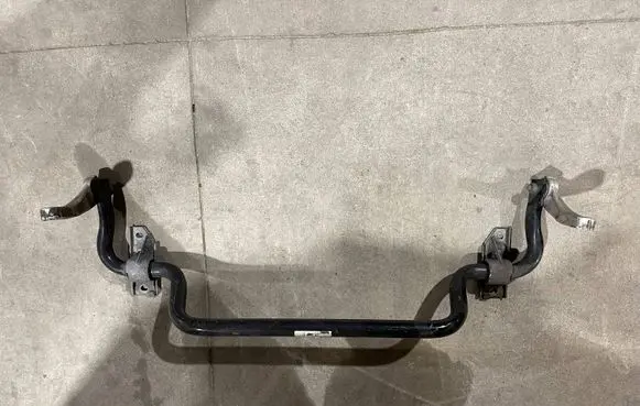 Mercedes-Benz C W205 Front anti-roll bar/sway bar A2053230817 A2053230717