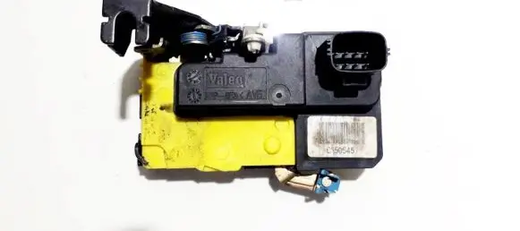 Volvo S60 Front door lock 8650545