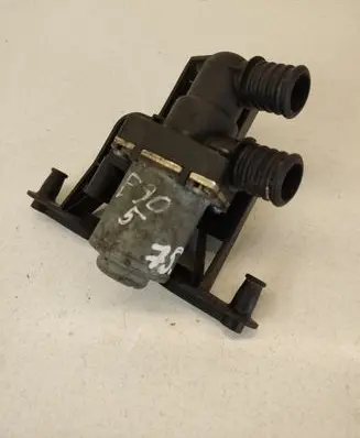 BMW 3 E90 E91 Coolant heater control valve 1147412154 7412154
