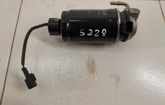 Hyundai Santa Fe Fuel filter bracket/mount holder 1707144 F2400050