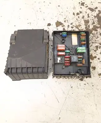 Volkswagen Golf Plus Fuse module 1K0937125A 017183071