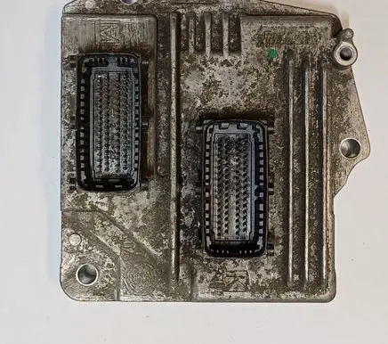 Opel Zafira B Engine control unit/module 55562549 MT35E23 FHDP