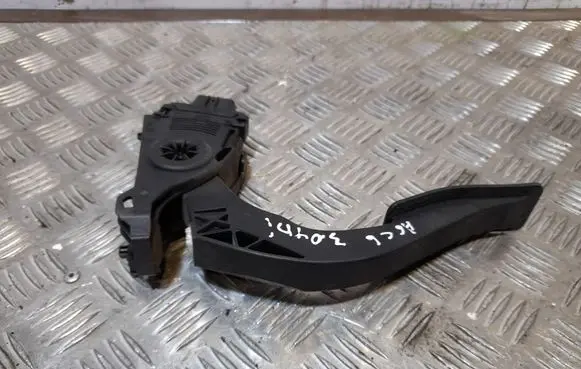 Audi A6 S6 C6 4F Accelerator throttle pedal 8K1723523