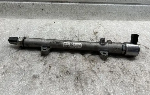 Mercedes-Benz C W205 Fuel main line pipe A6510700495