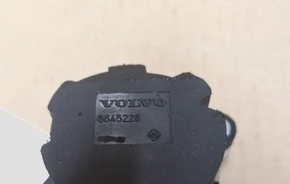 Volvo S60 Ignition lock contact 8645228