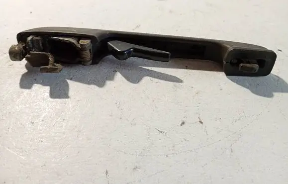 Volkswagen Golf III Rear door exterior handle 236521