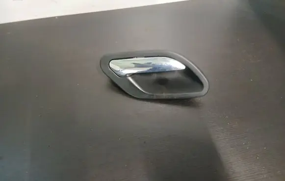 BMW 5 E39 Front door interior handle 7032926