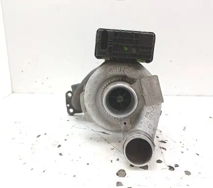 Mercedes-Benz E W211 Turbo A6420901480 7651554 GT2056V