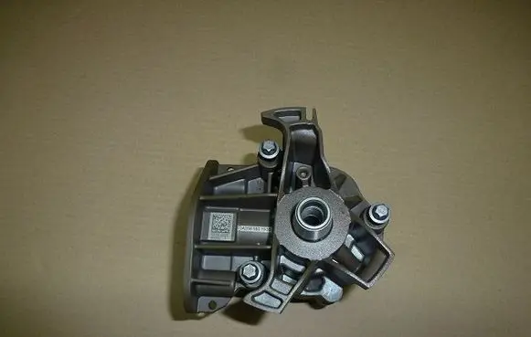 Mercedes-Benz SL AMG R230 Oil pump A2561801900