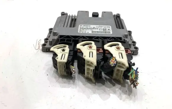 Peugeot 508 Engine control unit/module ECU 9676962780