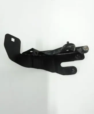 Mercedes-Benz E W211 Fender mounting bracket 