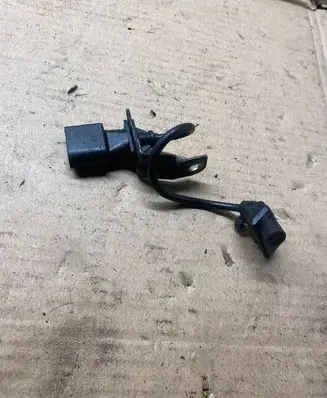 BMW 3 E46 Crankshaft position sensor 281002477