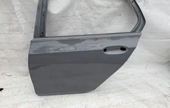 Volkswagen Golf VIII Rear door 5H4833311F