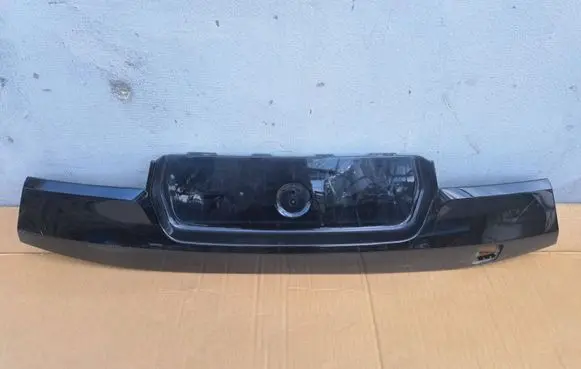 BMW i3 Rear bumper lower part trim 7336716