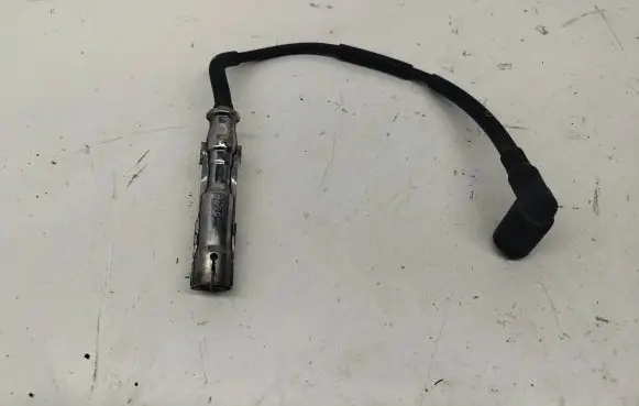 Volkswagen Golf IV Ignition plug leads 06A035255C 0300174101 5WK9147BE