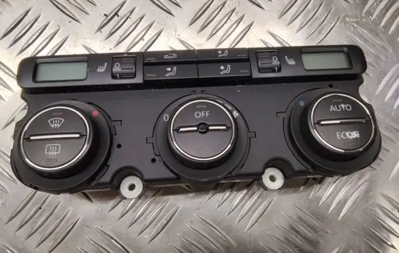 Volkswagen Touran I Air conditioning (A/C) switch