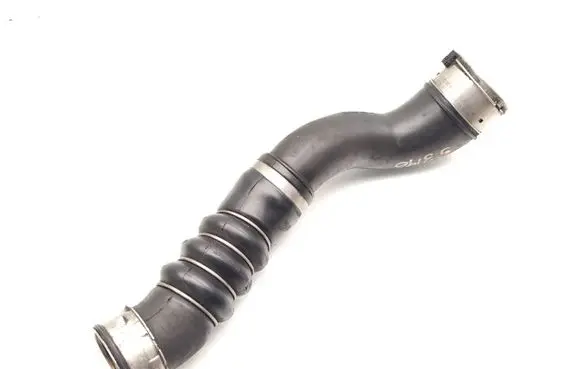 BMW 3 E90 E91 Intercooler hose/pipe 8511739 11279410 8511756