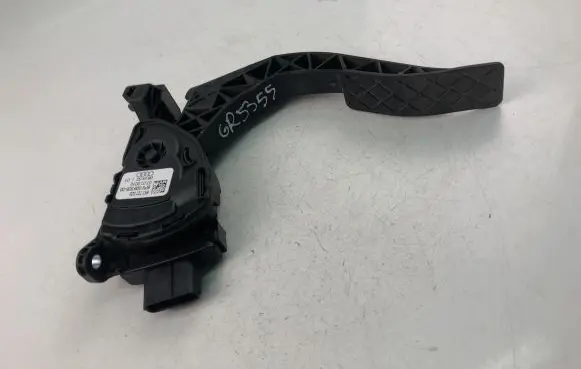 Audi A4 S4 B8 8K Accelerator throttle pedal 8K1721523