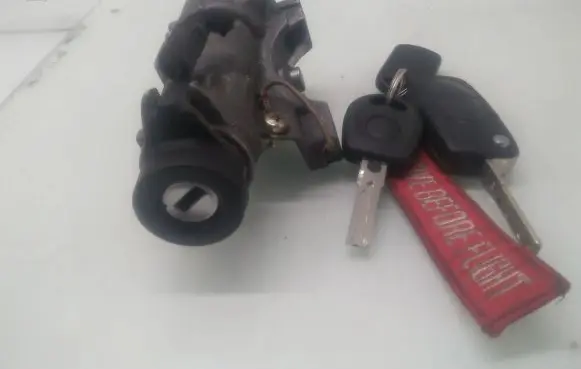 Audi A4 S4 B6 8E 8H Ignition lock B0905851
