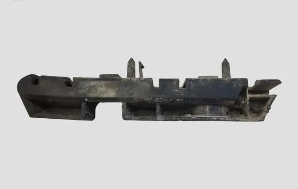 Peugeot 508 Front bumper mounting bracket 9686570480