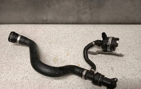 BMW 3 G20 G21 Electric auxiliary coolant/water pump 8651287