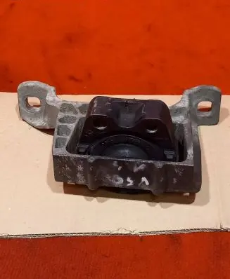 Volvo V50 Gearbox mount 307396 090900