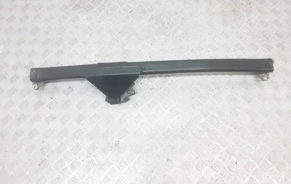 Volvo XC90 Engine mounting bracket