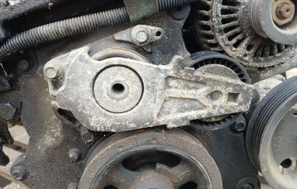 Mini One - Cooper R50 - 53 Generator/alternator belt tensioner 7570001