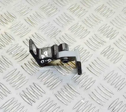Volkswagen Touareg II Rear door upper hinge 8K0831402A