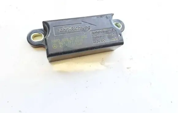 Mercedes-Benz CLS C219 Airbag deployment crash/impact sensor a0038200726 82176166-4