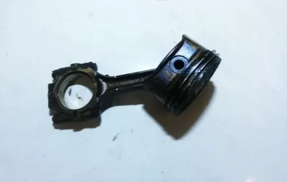 Hyundai XG Piston with connecting rod