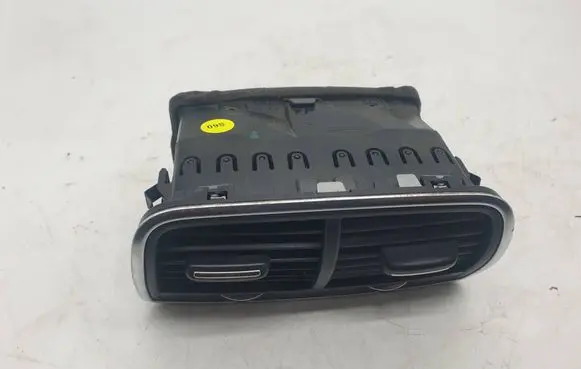 Audi A6 C7 Rear air vent grill 4G0819203