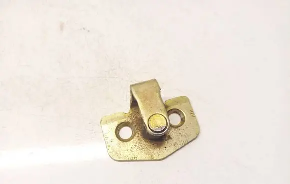 Opel Zafira A Front door lock loop/hook striker 
