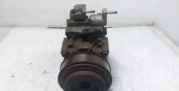 KIA Sorento Air conditioning (A/C) compressor (pump) 977013E350