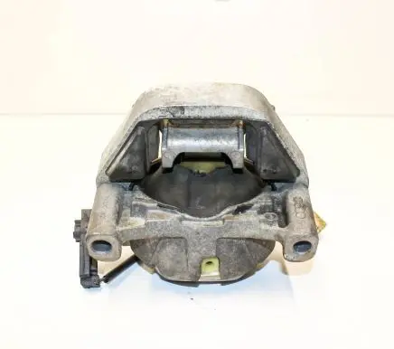 Audi A4 S4 B9 8W Engine mount bracket 4G0199381LH