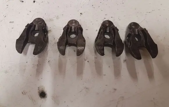 Volvo V40 Fuel Injector clamp holder 23836