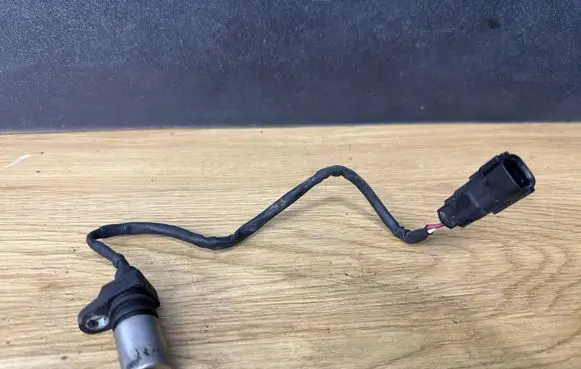 Volvo V70 Crankshaft position sensor 1275599