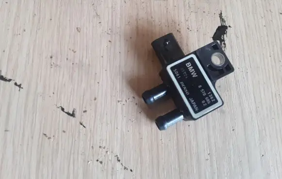 Fuel pressure sensor