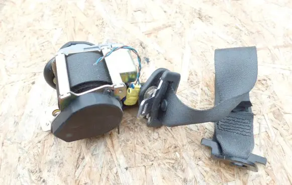 Renault Laguna II Rear seatbelt 3200144 280141 B508658
