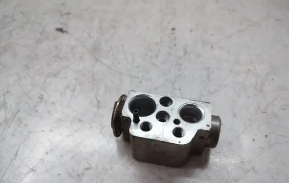 Audi Q7 4L Air conditioning (A/C) expansion valve 52431285 7L0820679D