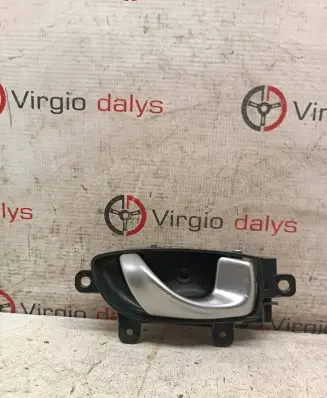 Infiniti Q50 Rear door interior handle