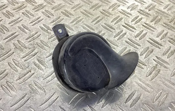 Tesla Model S Horn signal A050690