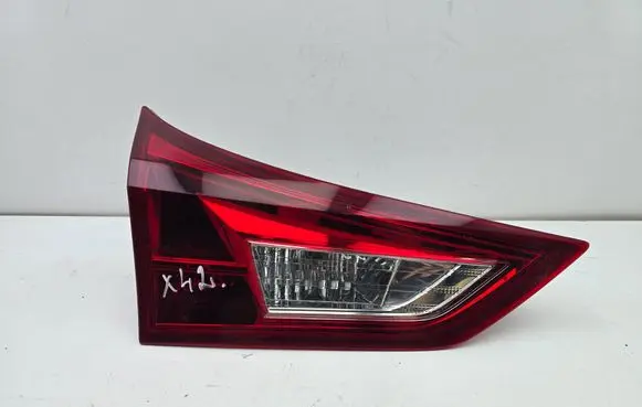 Toyota Auris E180 Tailgate rear/tail lights 02268 E110518