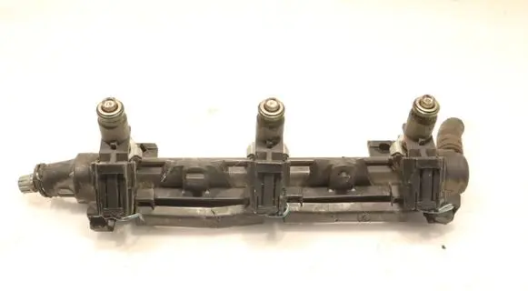 Volkswagen Polo V 6R Fuel main line pipe 03E133313E